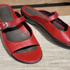 Dansko 'Colette' Sandle